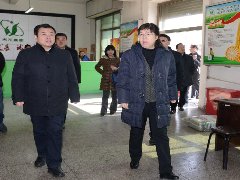 副省長李悅一行數(shù)人來我公司調研